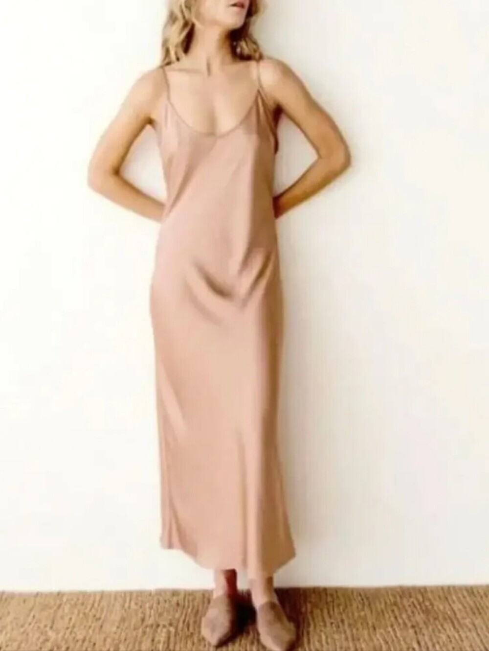 Jenni Kayne Everyday Bias Cut Satin Midi Slip in Blush Size‎ XS